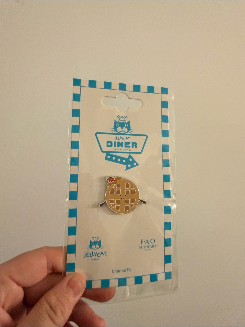 Jellycat Diner Waffle Enamel Pin - Tan & Gold